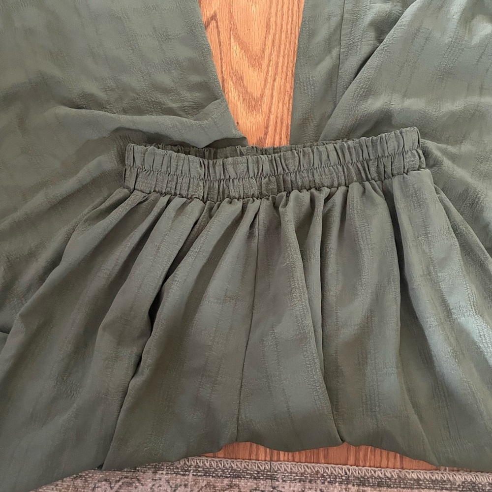 Wide leg flowy pants